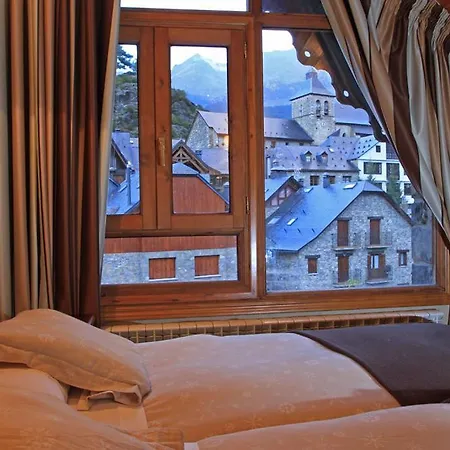 Hotel-aparthotel El Reyno 2* Sallent de Gállego